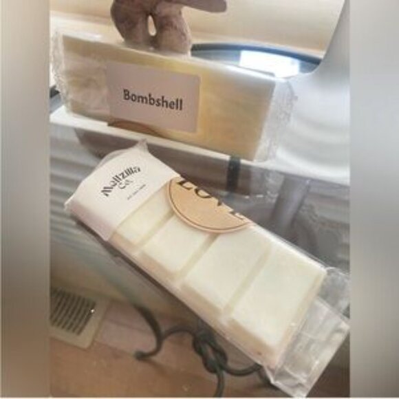 Homemade “Bombshell” Wax Melts Soy - Picture 3 of 5